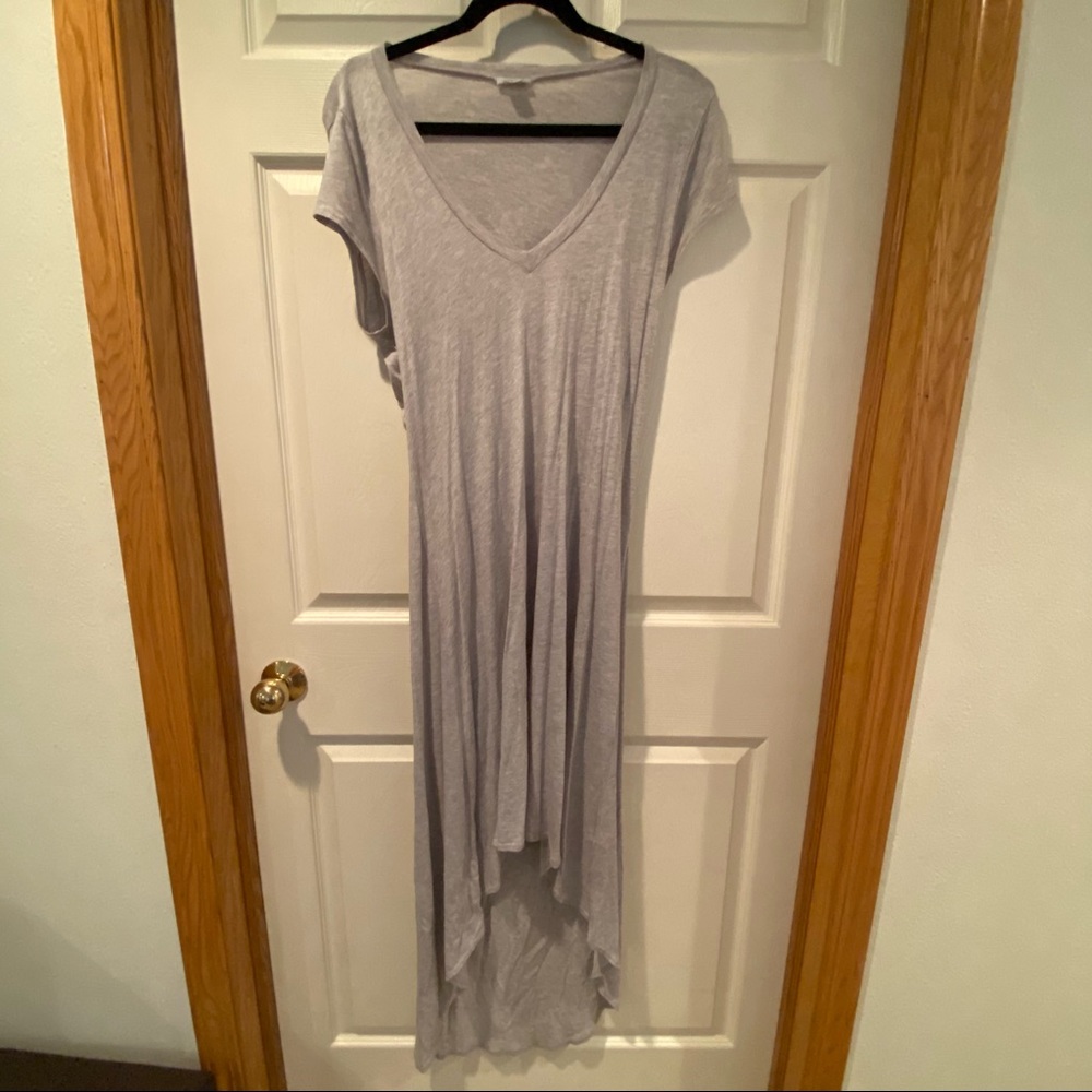 Gray cotton dress with open back